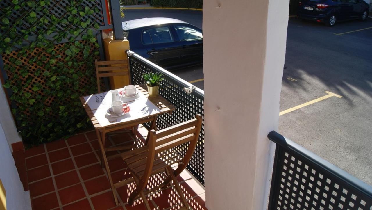 Sevilla Brisas Vip Valencina De La Concepcion Exterior photo